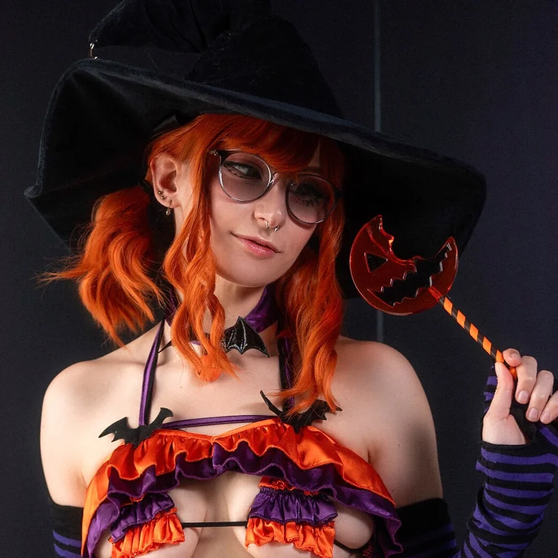 Purr OnlyFans Profile Purr OnlyFans cosplayer and professional menace