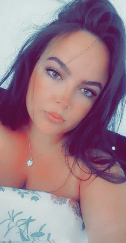 QueenBee OnlyFans profile