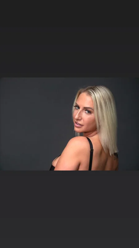 Quinnwaters OnlyFans Profile Quinnwaters OnlyFans creator with exclusive content