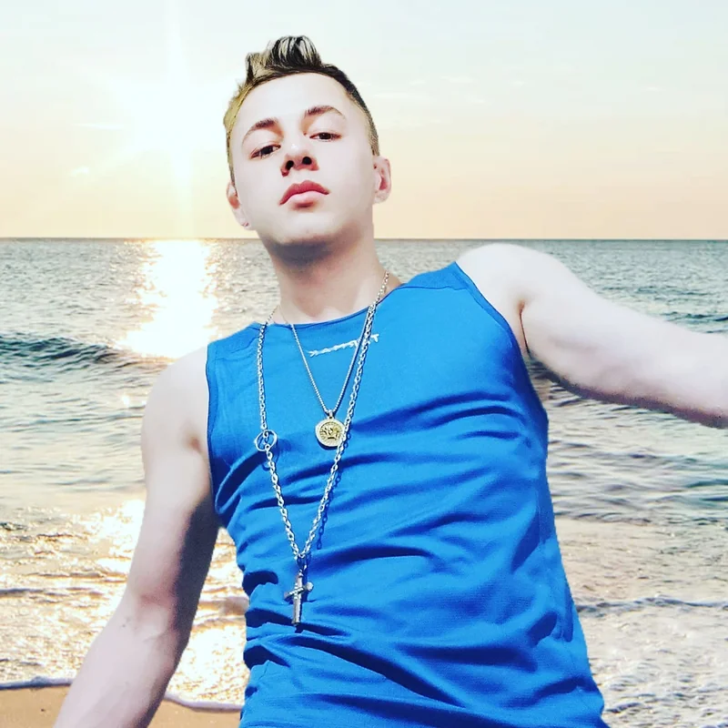Rauferray OnlyFans Creator Rauferray OnlyFans creator with exclusive content