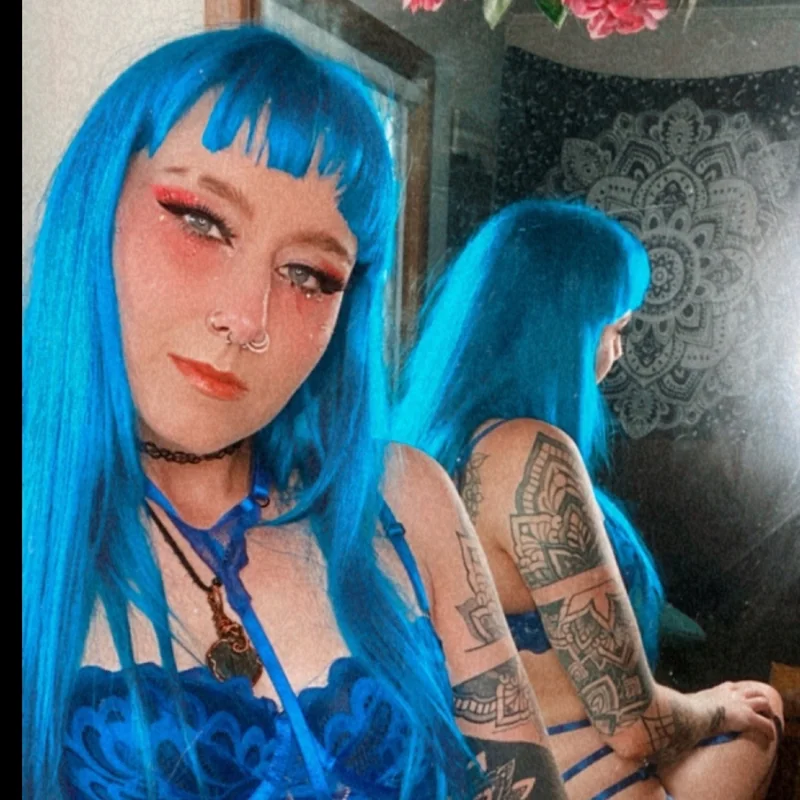 Rave Queen Xo On hiatus OnlyFans profile