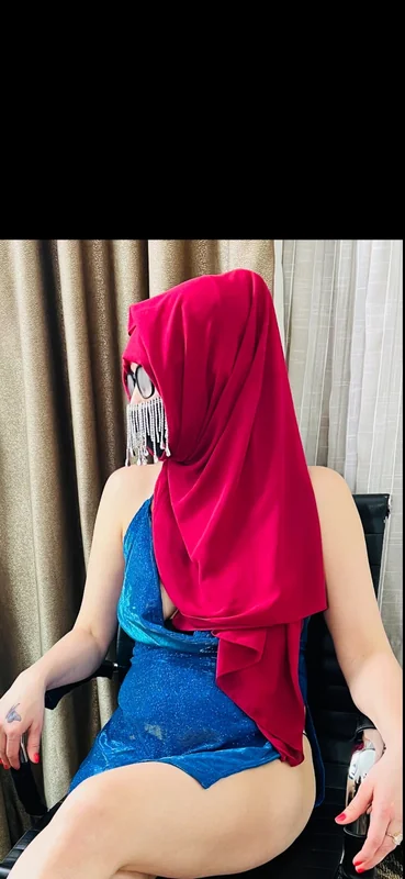 Aleyna Khan (Free Page) OnlyFans profile