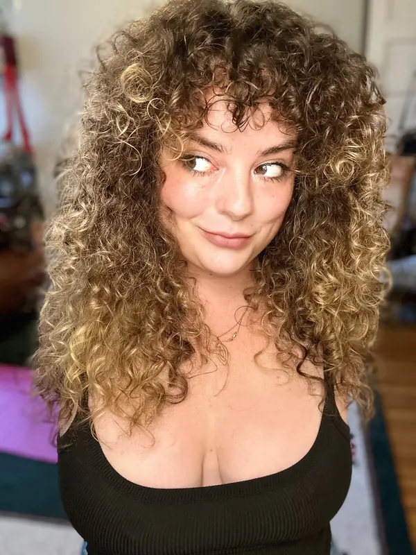 Sarah - OnlyFans Creator Profile Picture