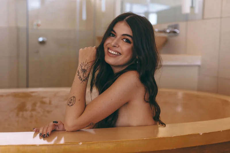 Rebahlouise OnlyFans creator with exclusive content