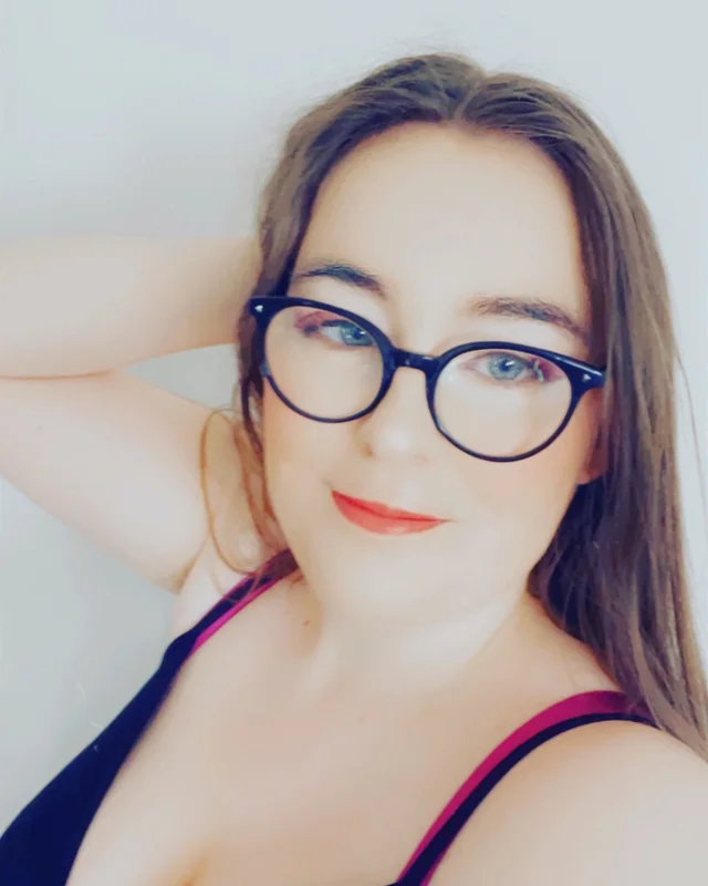 Rebecca_Summer on OnlyFans Rebecca_Summer OnlyFans flirty cam girl