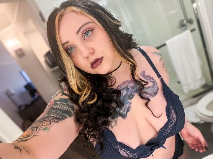 Rebel Sanderson Profile Image Rebel Sanderson OnlyFans creator with icy blue eyes