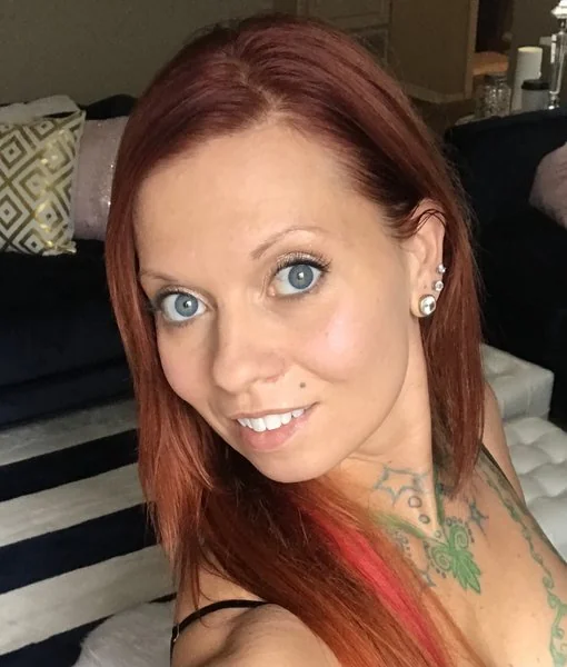 redhollyberry OnlyFans Profile redhollyberry OnlyFans funny content creator