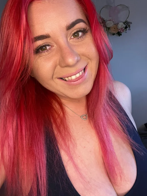 Tilly ❤️ OnlyFans Profile Tilly ❤️ on OnlyFans, British creator with green eyes