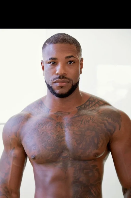 Reignforever OnlyFans profile image Reignforever OnlyFans athletic tattooed creator