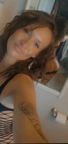 Cwg!rl@69 - OnlyFans Creator Profile Picture