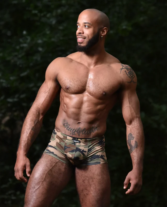 Ricardo OnlyFans Profile Ricardo on OnlyFans showcasing his muscular physique