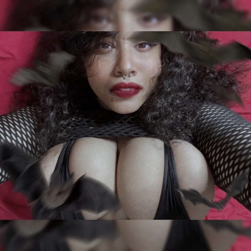 Rice Bunny OnlyFans creator with a growing booty