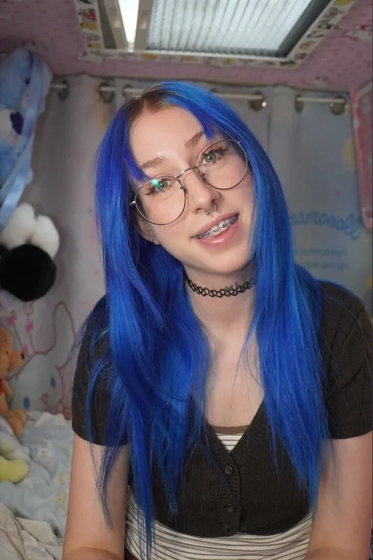 Rileybluebell OnlyFans Profile Rileybluebell OnlyFans creative content creator