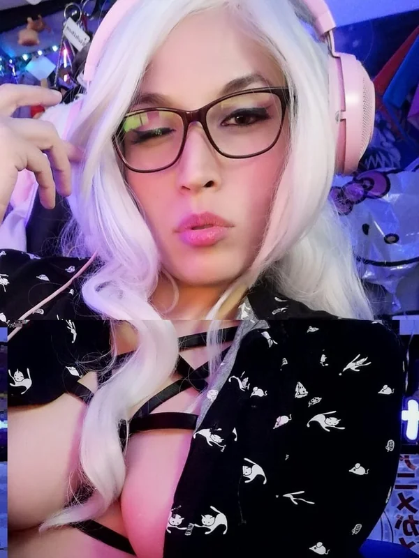 Rinamx OnlyFans Profile