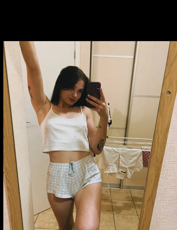 ❤️little Rina❤️ OnlyFans creator with a passion for cinema