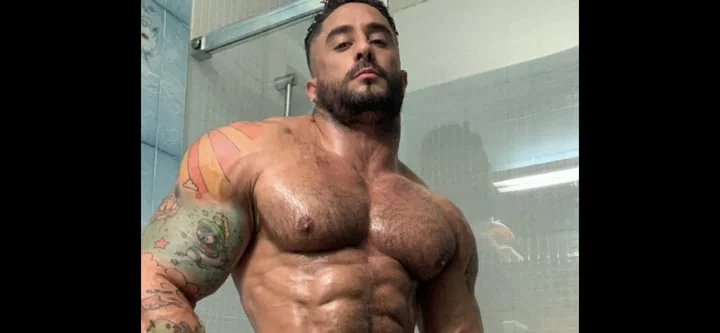 Robin OnlyFans creator specializing in bodybuilding