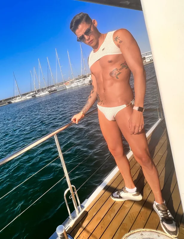 Roiifinol OnlyFans profile