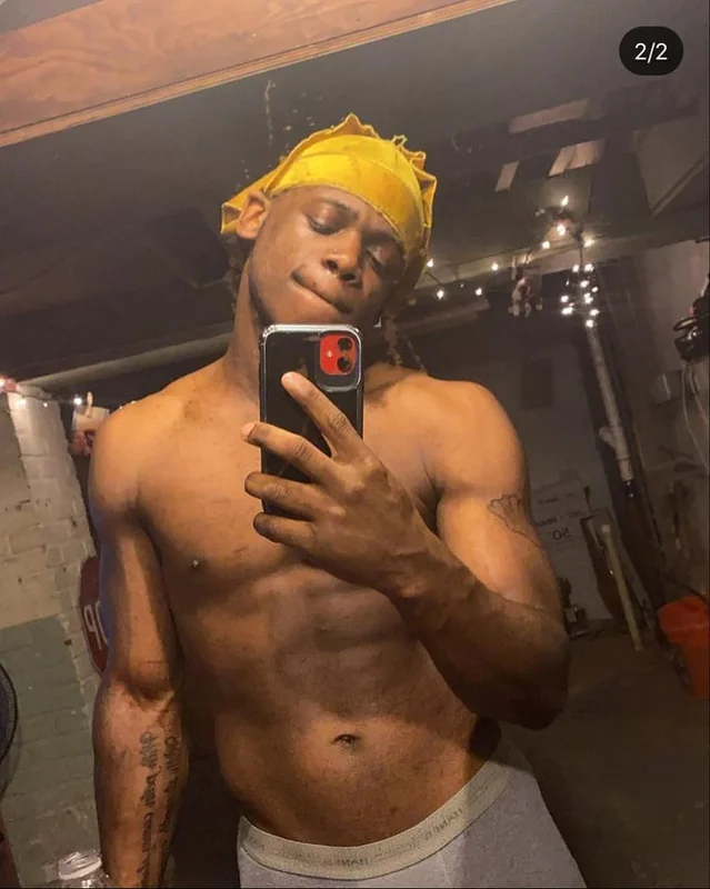 Ronndadonn OnlyFans athletic tattooed male