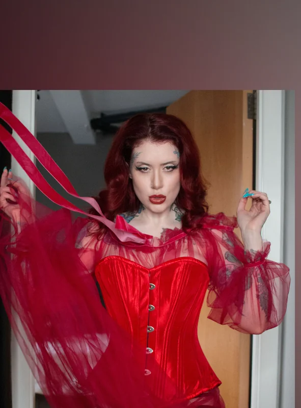 Roo Raphaelite OnlyFans pocket redhead goth