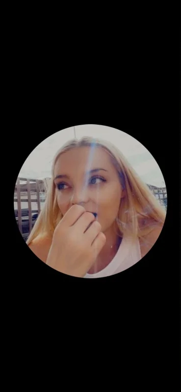 Rose1997 OnlyFans profile with playful personality