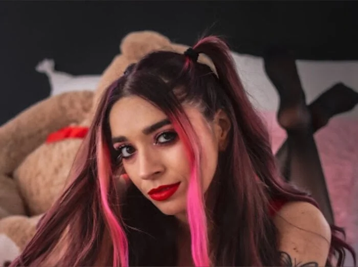 Roseinfinityy OnlyFans Profile Roseinfinityy OnlyFans creator with a fun personality