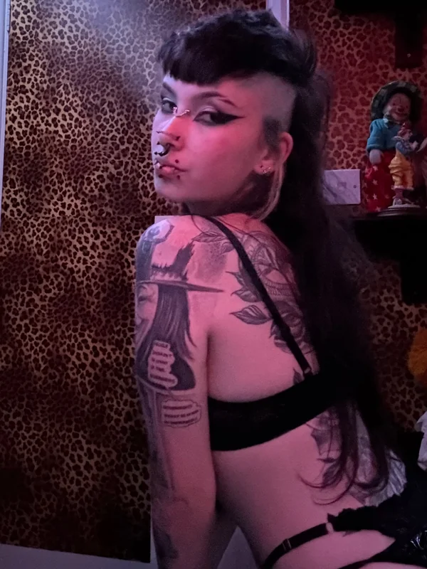 Sade 🖤 OnlyFans profile