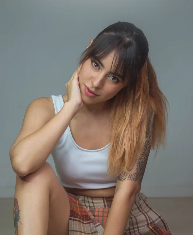 Salmakia OnlyFans Profile Salmakia OnlyFans playful nature-loving camgirl