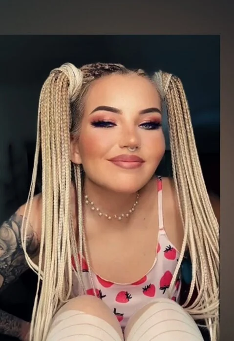 Saltybabyvivien - OnlyFans Creator Profile Picture