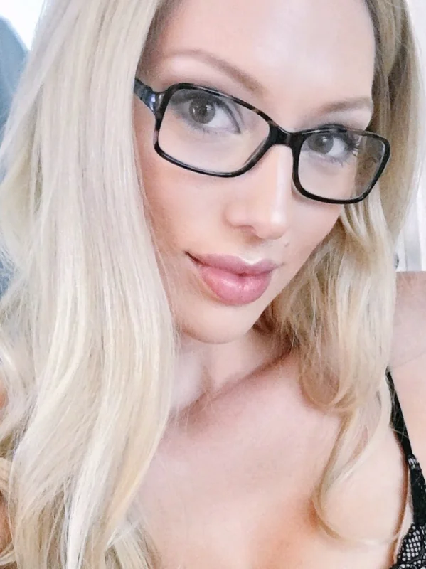 The Sapiophiles Book Club - OnlyFans Creator Profile Picture