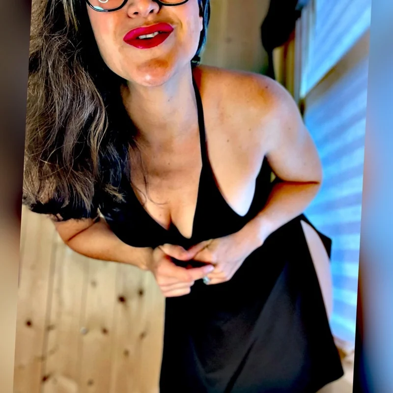 Sarah Anne Sweetie - OnlyFans Creator Profile Picture