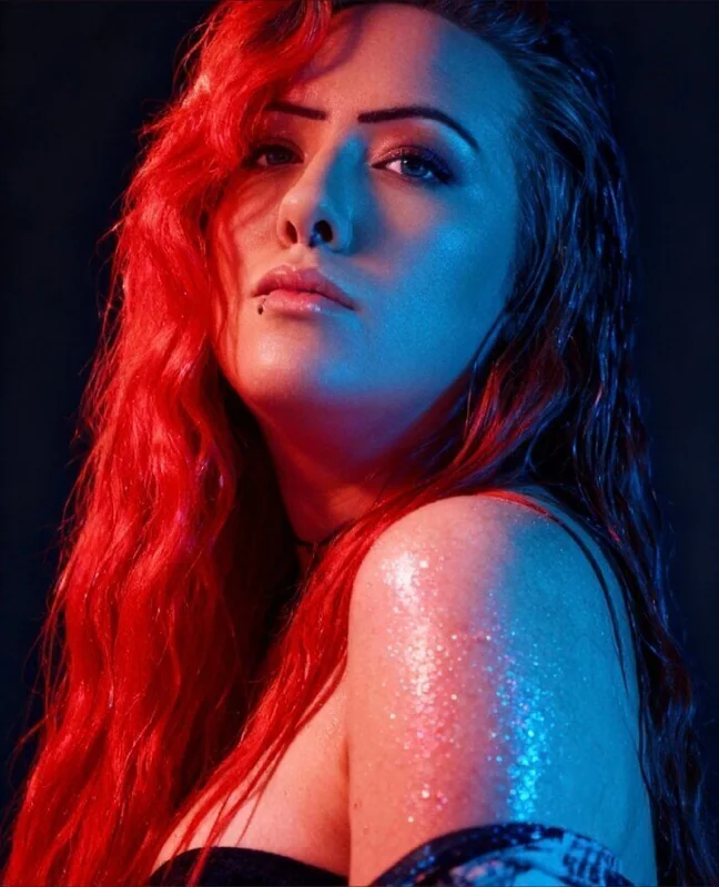 Sarasparxxx OnlyFans creator with exclusive content