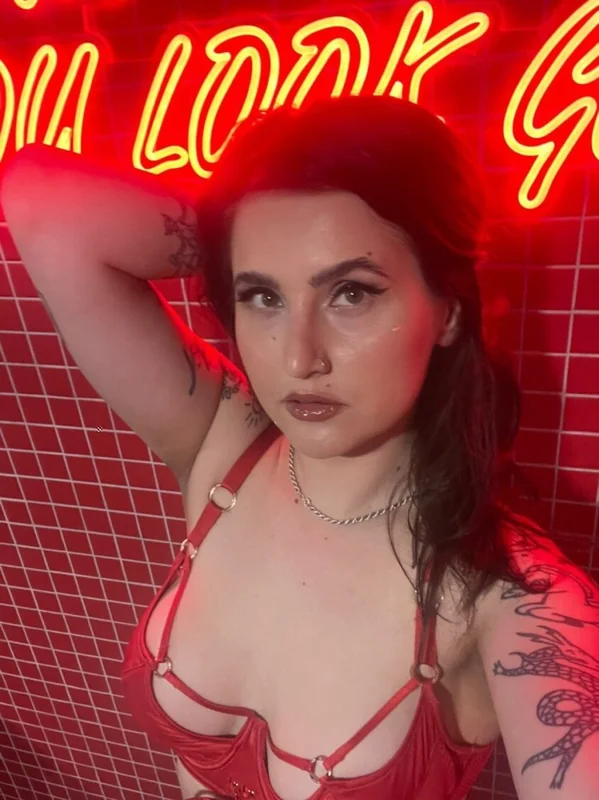 Sasha OnlyFans profile