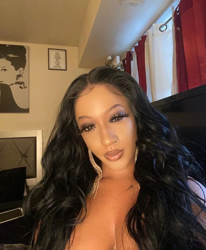 Amelia - OnlyFans Creator Profile Picture