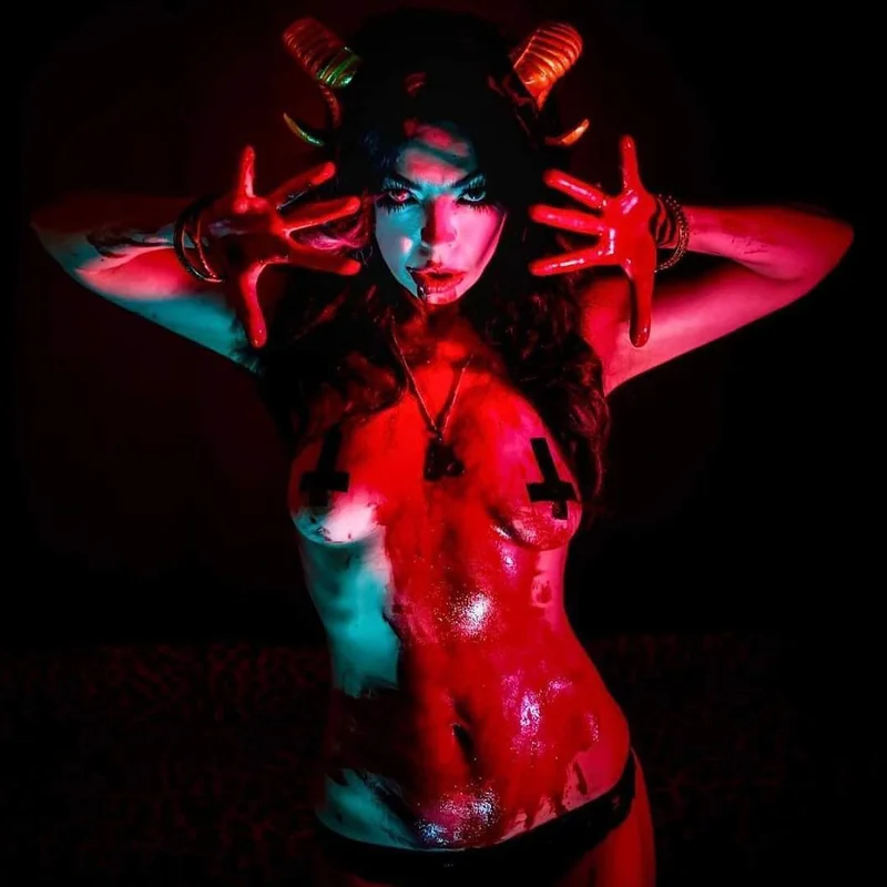 Satanicminerva OnlyFans Profile Satanicminerva on OnlyFans - Burlesque Artist