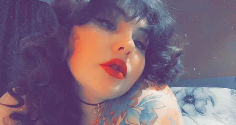 Roe OnlyFans Creator Roe OnlyFans tattooed and thicc creator