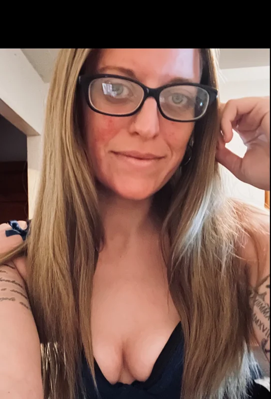 Netsirkulicious OnlyFans Creator Netsirkulicious OnlyFans creator with glasses