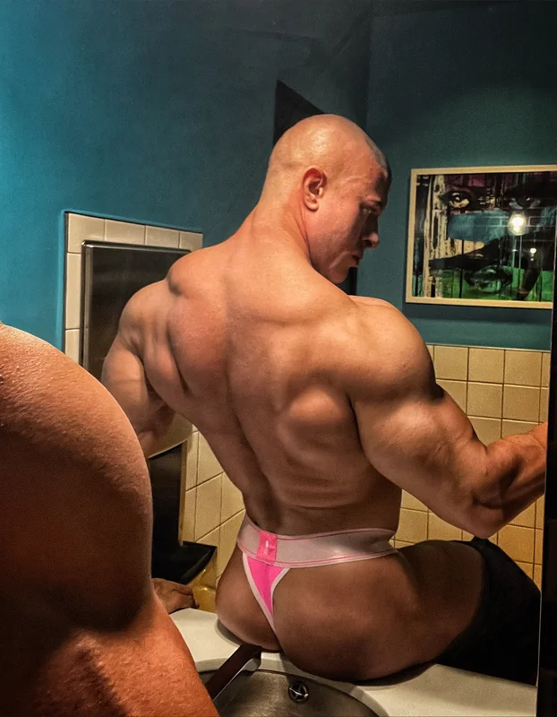 Sean Costin OnlyFans Profile Sean Costin OnlyFans confident creator