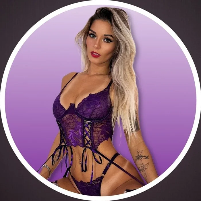 Selena Summerz OnlyFans playful creator