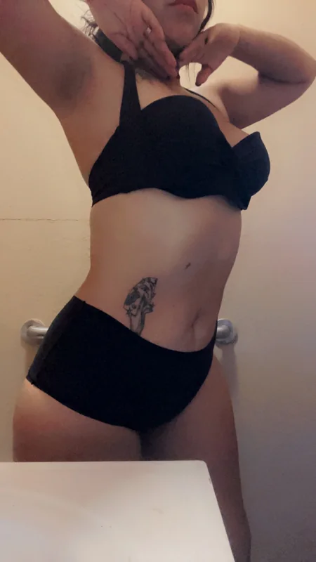 Brandy OnlyFans Creator with Curvy Figure
