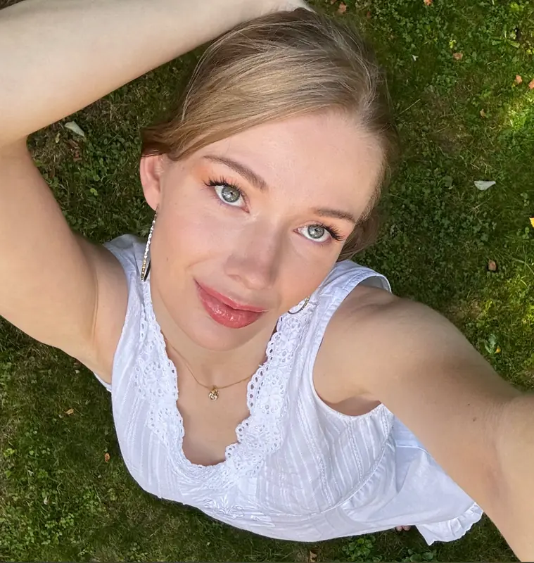Ella OnlyFans profile