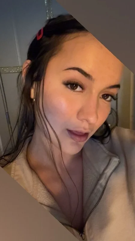 Sexy mommy OnlyFans creator with enticing content