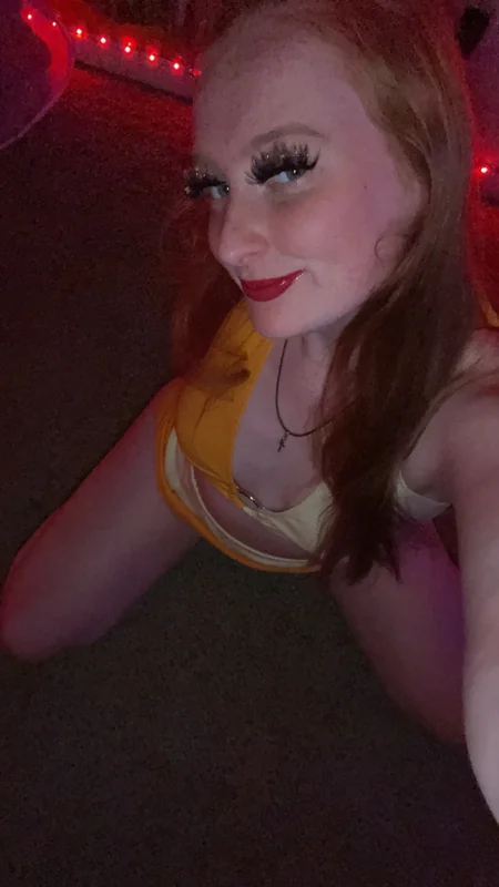 Shira Baker OnlyFans Creator with Positive Energy