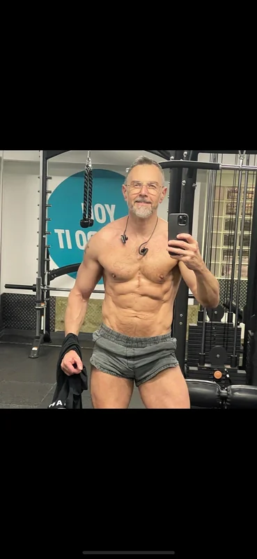 Silvertnewgrey OnlyFans Creator Silvertnewgrey OnlyFans creator sharing exclusive content