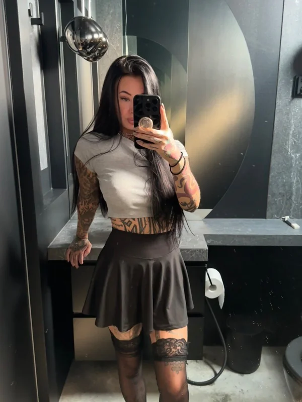 Siru - OnlyFans Creator Profile Picture