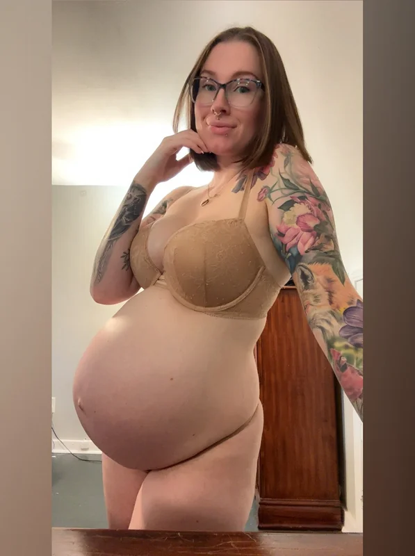 Pregnant Cait - Unique Pregnancy Aesthetic Creator Pregnant Cait OnlyFans profile picture - pregnancy aesthetic creator