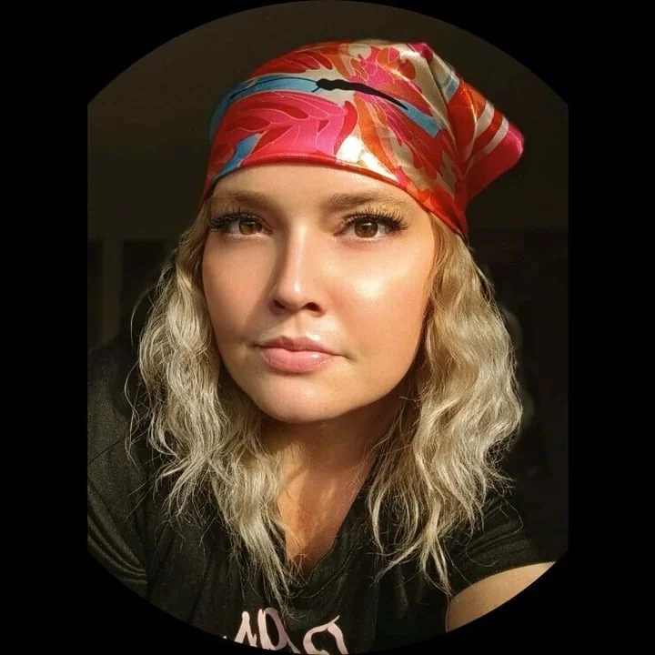 Samantha Lowe - OnlyFans Creator Profile Picture