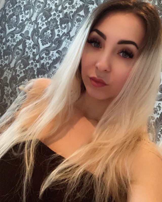 Smexinka - Engaging Slovak Creator on OnlyFans Smexinka OnlyFans profile picture - Slovak creator