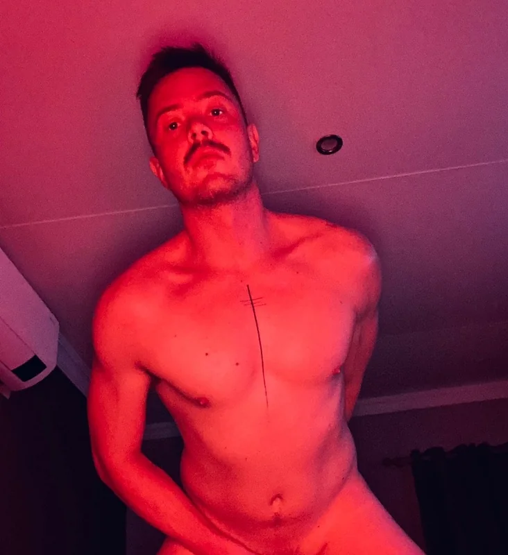 SMOOTH π OnlyFans Creator SMOOTH π OnlyFans creator with explicit content