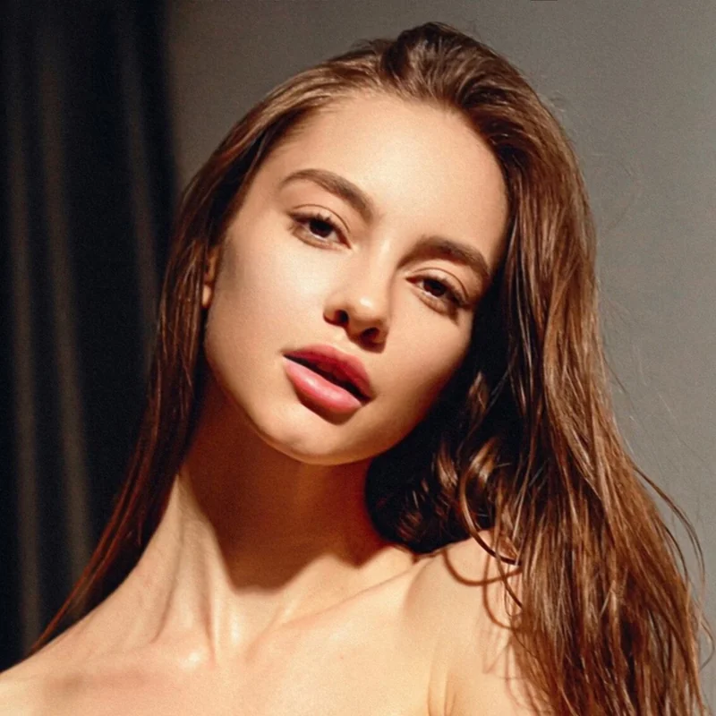 SolaZola OnlyFans profile