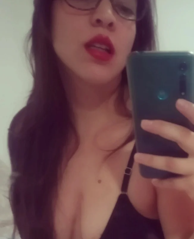 Sol OnlyFans Profile Sol OnlyFans creator with playful personality